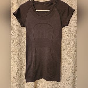 Lululemom top